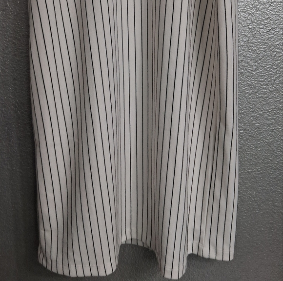 Fun Summer White Dress With Black Stripes & A Criss Cross Bodice   Size L - Picture 13 of 14